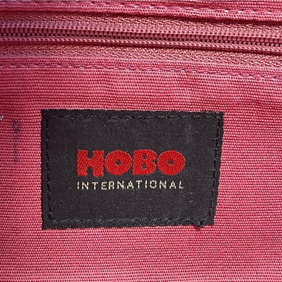 HOBO black leather clutch - Picture 9 of 13